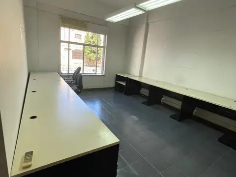 Oficina en Alquiler en Monserrat, USD 600