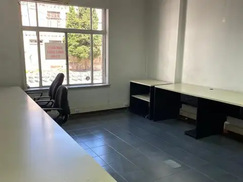 Oficina Monoambiente con 2 baños