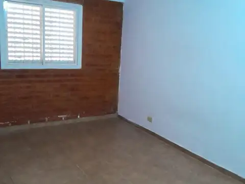 Departamento en Alquiler en Villa Mercedes, $ 300.000