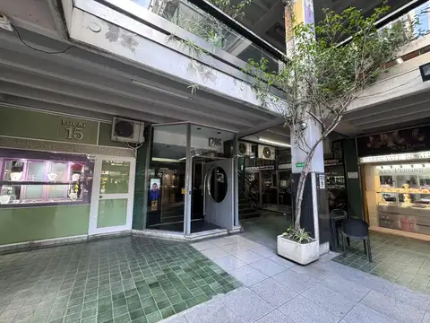 VENTA OFICINA EN EL CENTRO GALERIA SHOPING CENTER SAN NICOLAS