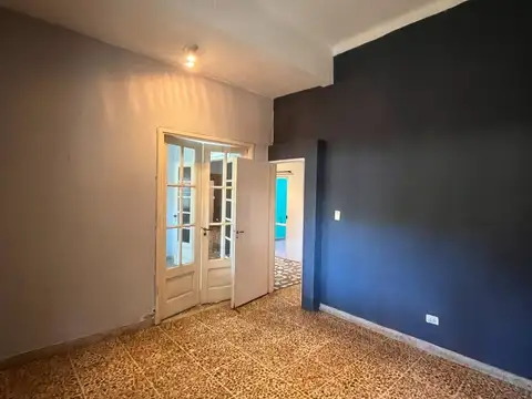 VENTA PH 4 AMBIENTES CON PATIO EN BARRACAS