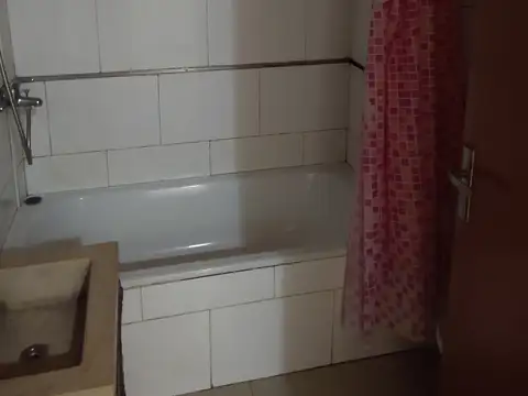 Departamento en Alquiler en Parque Centenario, $ 500.000