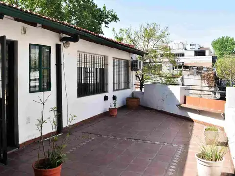 VENTA CABALLITO PH CON TERRAZA PROPIA Y PARRILLA