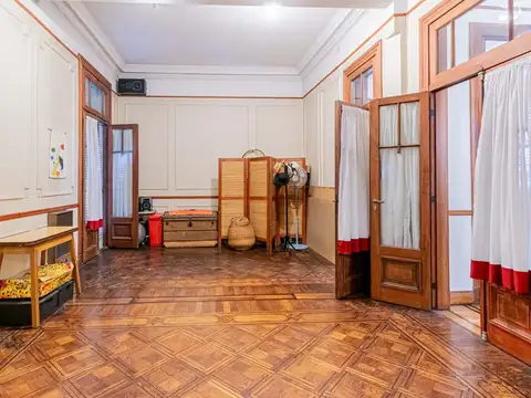 Depto Tipo Casa 7 ambientes con 2 baños