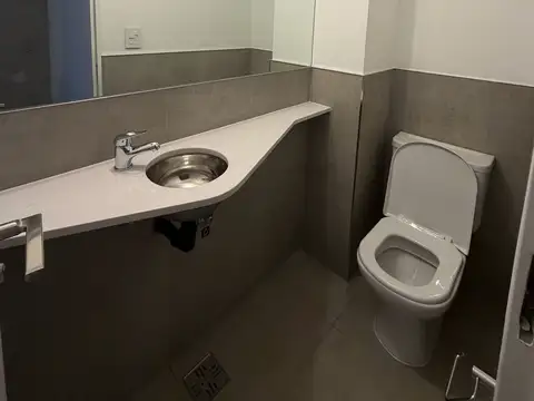 Local en Alquiler en Nuestra Señora De Lourdes, $ 950.000