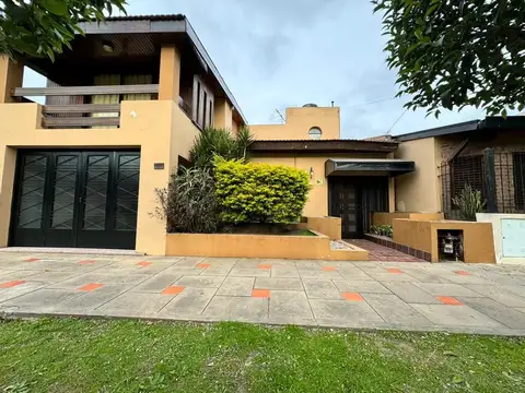 VENTA CASA 4 AMB PADUA SUR