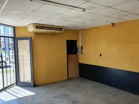 Local en Alquiler en Lomas del Millón, $ 690.000