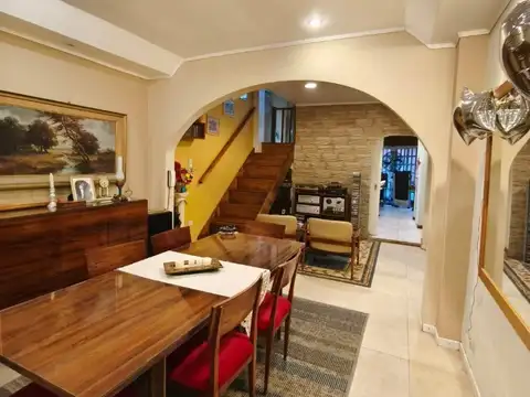 Depto Tipo Casa en Venta de 4 dormitorios