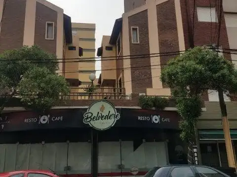 Complejo de Departamentos + Local - Ideal para Inversor!!!