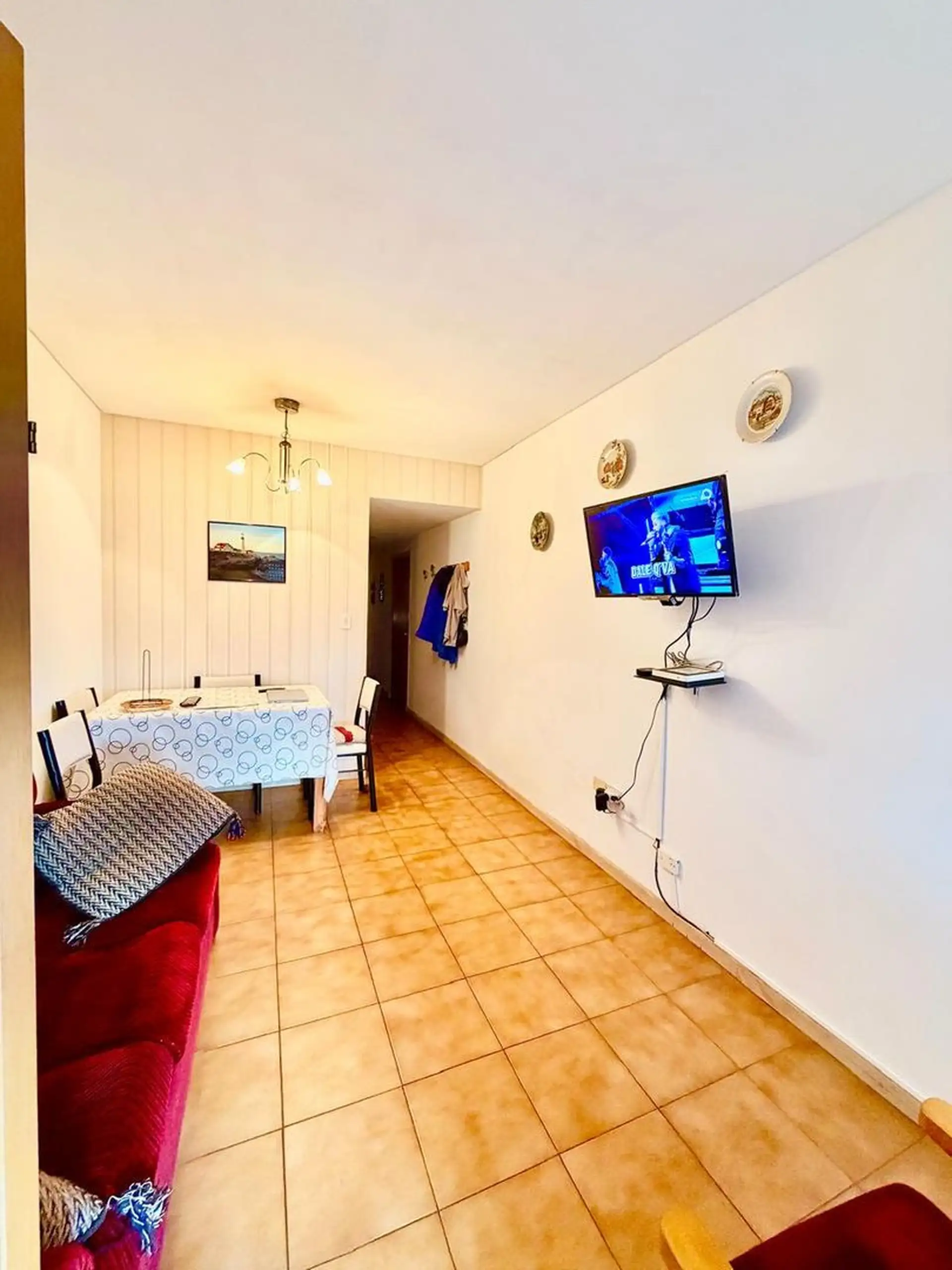 Depto 3 amb, 60m² al frente con balcón — La Rioja