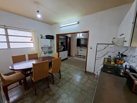 VENTA CASA 3 DORMITORIOS COCHERA PATIO B EMPALME