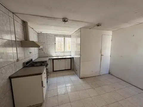 Casa 3 ambientes con 2 baños