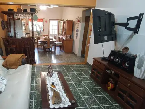 EXCELENTE PH AL FRENTE