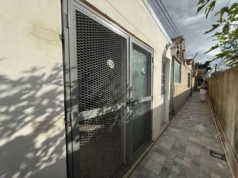 ALQUILER DE PH 2 AMBIENTES EN LAVALLOL