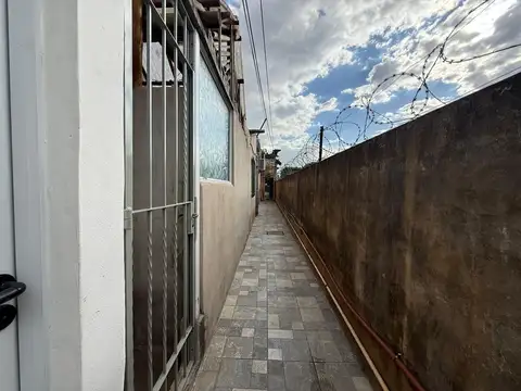Depto Tipo Casa en Alquiler de 2 ambientes