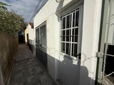 Depto Tipo Casa en Alquiler de 1 dormitorio