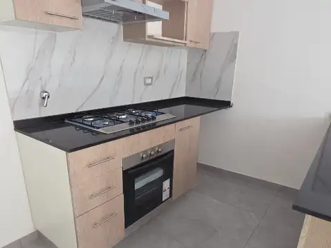 Timoteo Gordillo 700, Piso Fre