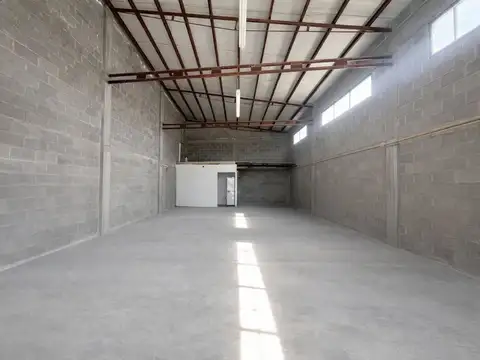 CASA CON QUINCHO+GALPÓN