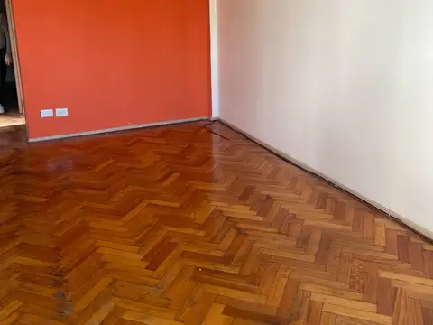 Misiones 300, Piso 8
