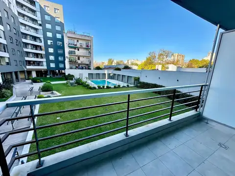 Avenida Teniente General Donato Álvarez 200