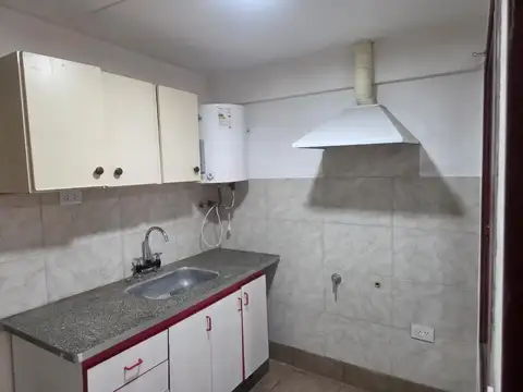 DEPARTAMENTO DOS AMBIENTES EN VILLA TESEI