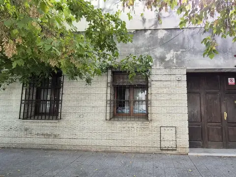 Rivadavia 700