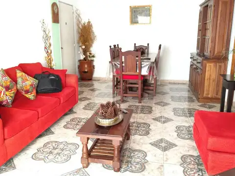 VENTA DEPTO DE 3 AMBIENTES EN BERAZATEGUI