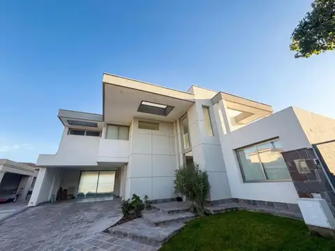 Venta casa B° Privado La Barraca Guaymallén
