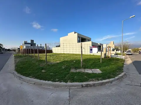 VENTA LOTE ESQUINA ETAPA 2 DE MALAGUEÑO DOCTA