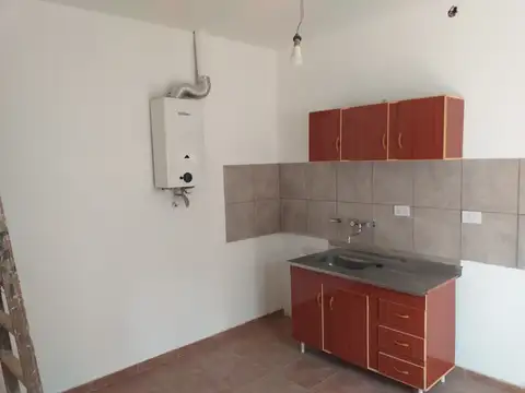Depto Tipo Casa en Alquiler de 2 dormitorios