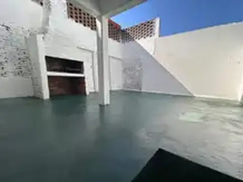 Casas de 3 dormitorio en Alquiler  y/o Venta - Apta crédito hipotecario