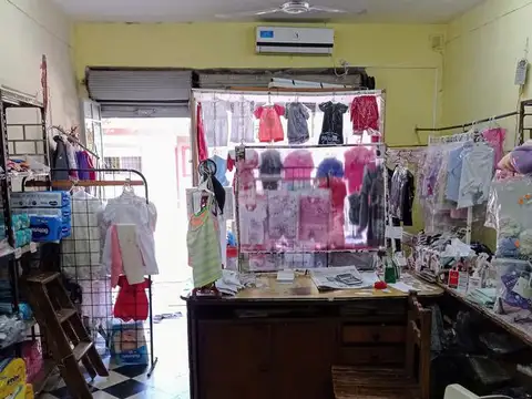 Casa 6 ambientes con 1 baño