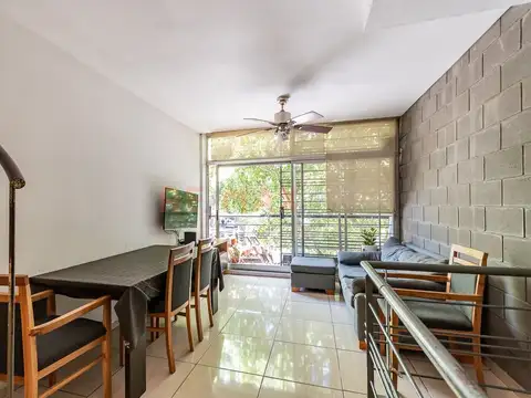 Depto Tipo Casa en Venta en Villa General Mitre, USD 140.000