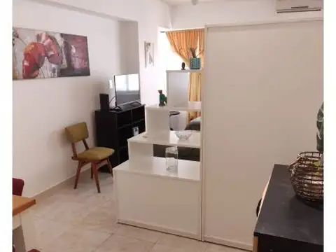 Esmeralda 400, Piso 7