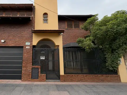 VTA.CASA 5AMB/2 GARAGE/JARDIN/TERRAZA/APTO CREDITO