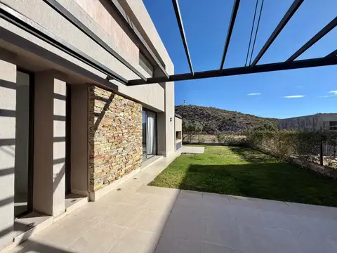 Casa en Venta en Sección 10 Residencial Los Cerros, USD 330.000