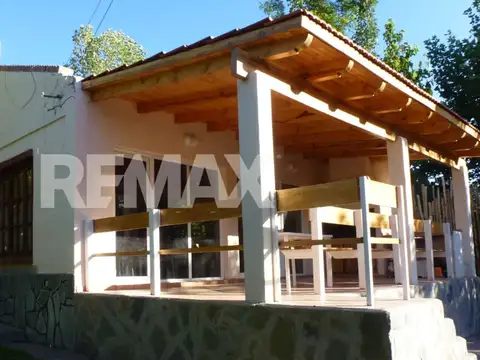 VILLA CLUB LAGO MARI MENUCO - TOTORAS 100