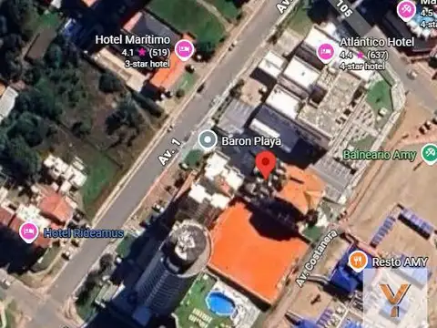 Avenida 1 e/ Pasaje 105 y 107