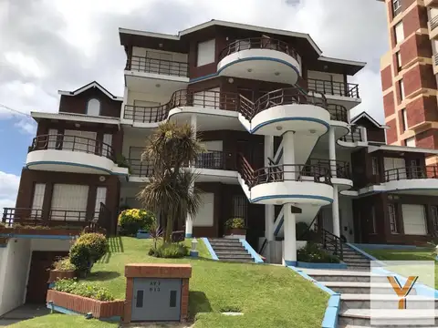 Dúplex en venta - 2 Dormitorios 2 Baños - Villa Gesell