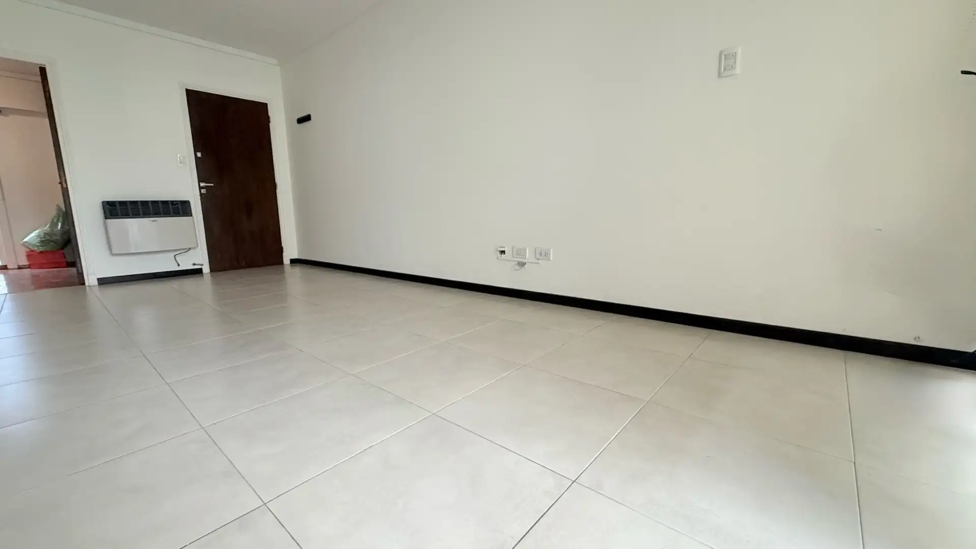 Depto 2 amb, 40m² contrafrente con patios — Plaza Mitre