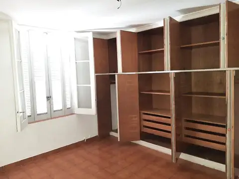 Pavon 3300, Piso PB