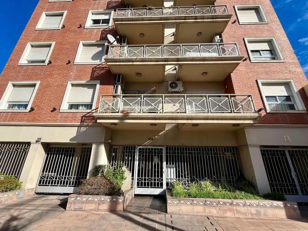 Mitre 554 , Piso 3