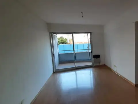 Ramseyer 1400, Piso 2
