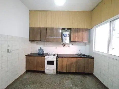 Depto Tipo Casa en Venta 50 años