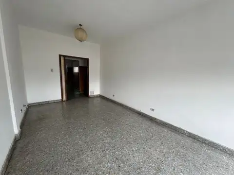 VENTA PH 3 AMBIENTES CON PATIO EN LANUS