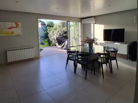 Casa en Alquiler en Maipú, USD 1.500