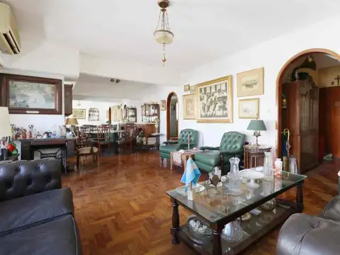 VENTA DEPTO DUPLEX 4 AMB C/ DEPENDENCIA Y COCHERA