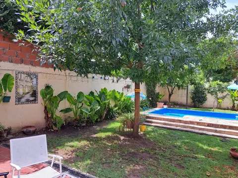 "MUY LINDA CASA CON DEPARTAMENTO INDEPENDIENTE"