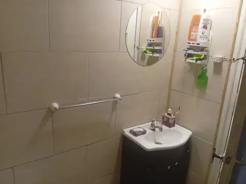 CASA EN VENTA EN BELGRANO, ROSARIO, CON PATIO