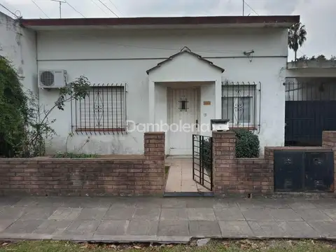 Casa  en Venta en Moreno